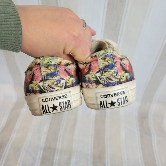 Converse Low Tops Sneakers Tennis Shoes Tropical Floral Size 9‎ - Picture 3 of 8